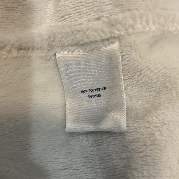 Lands' End Soft White Plush Faux Fur Jacket - Full Zip - Picture 7 of 7